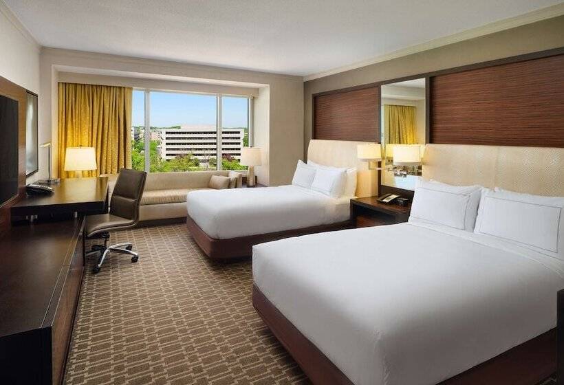 Номер Стандарт 2 Двуспальные Кровати, Hilton Mclean Tysons Corner