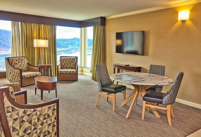 سوییت, Wyndham Grand Pittsburgh