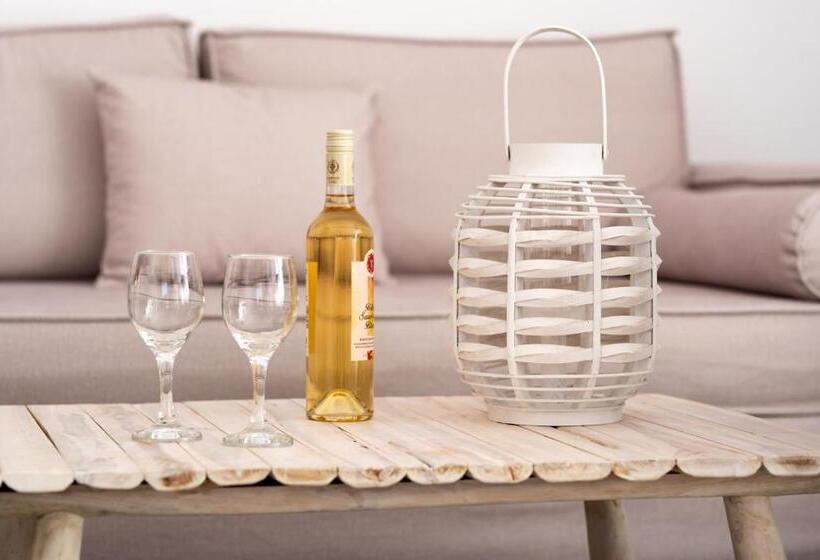 سوییت سوپریور, Aerenia Luxury Suites