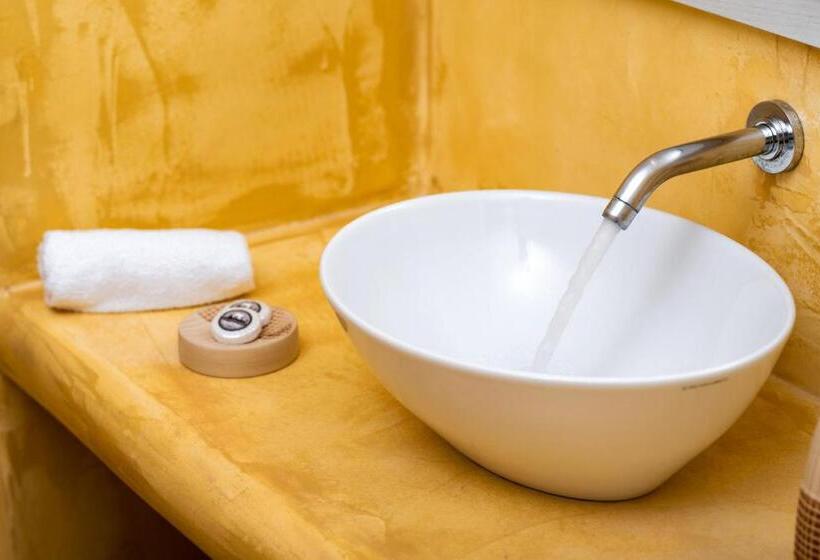 سوییت سوپریور, Aerenia Luxury Suites