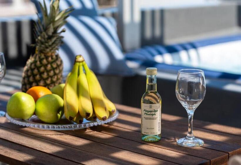 سوییت لوکس, Aerenia Luxury Suites