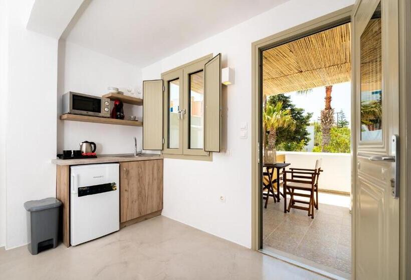 استودیوی لوکس, Aerenia Luxury Suites