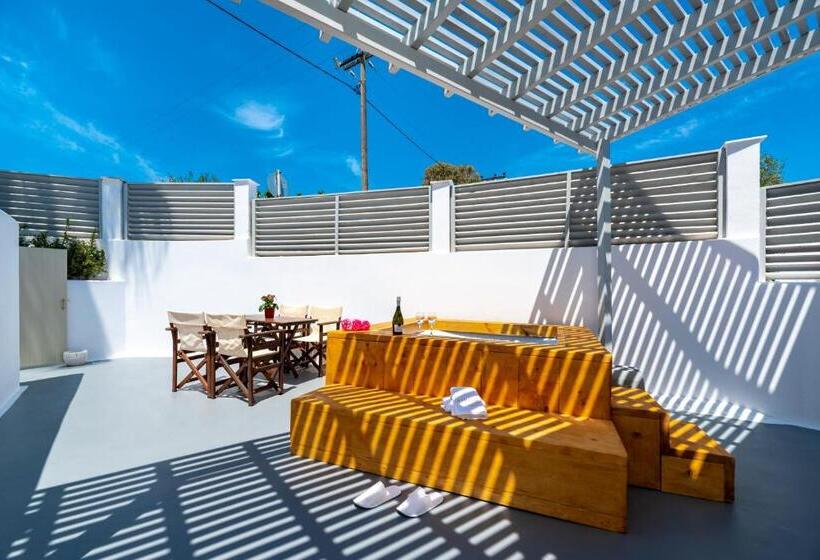 آپارتمان لوکس 1 خوابه, Aerenia Luxury Suites
