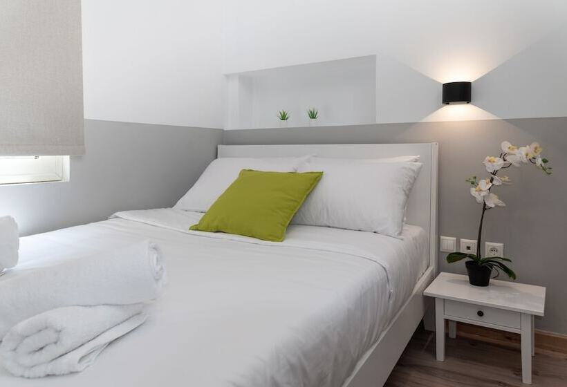 Quarto Economy, _tier