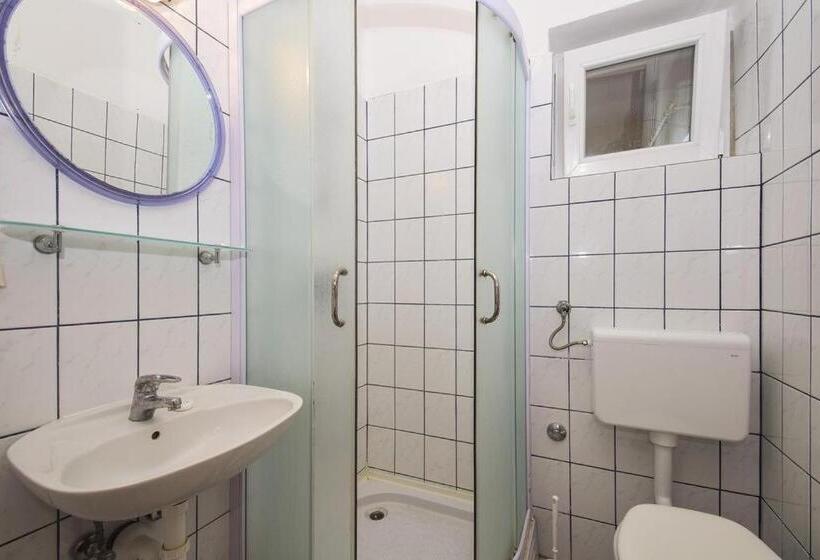 آپارتمان 1 خوابه با تراس, Apartments Dupin