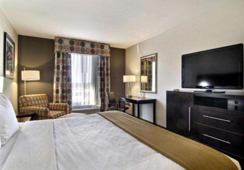 适合残疾人士使用的带超级大床的标准间, Holiday Inn Express Hotel & Suites Hobbs By Ihg