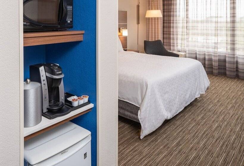 חדר סטנדרט מיטה זוגית, Holiday Inn Express Boca Raton   West, An Ihg