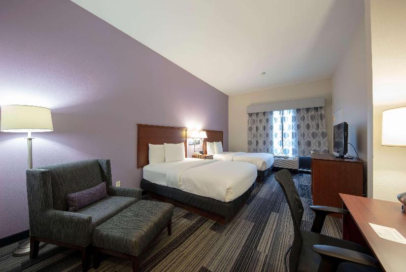 חדר סטנדרט עם מיטת קינג, Holiday Inn Express Boca Raton   West, An Ihg
