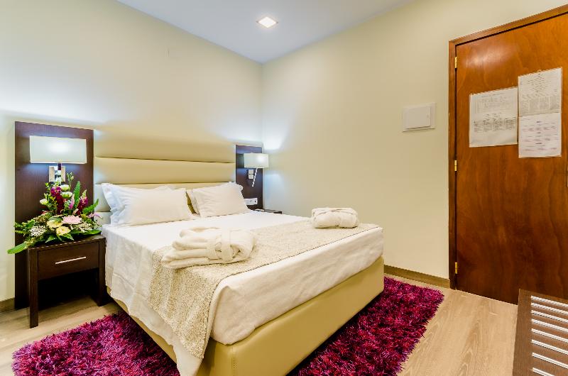 Номер Стандарт Кровать Кинг Адаптированный для Инвалидов, Quality Inn & Suites