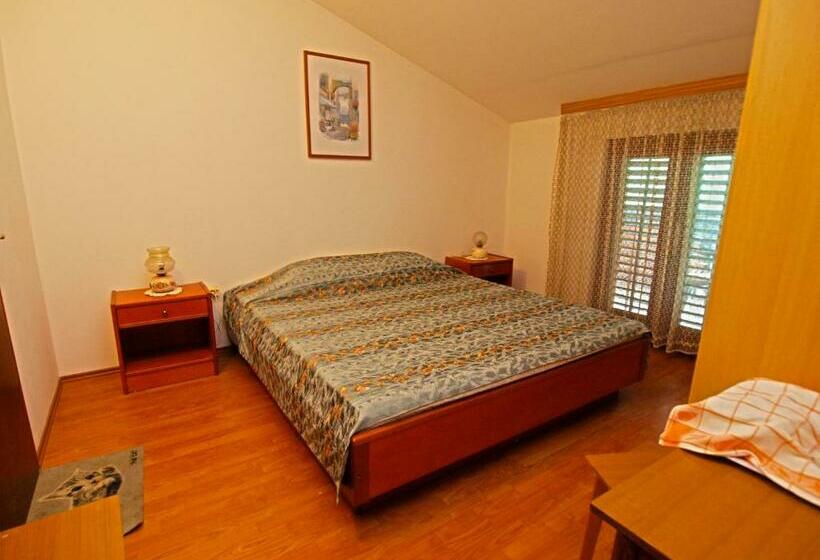 اتاق استاندارد, Apartment Emilia 424