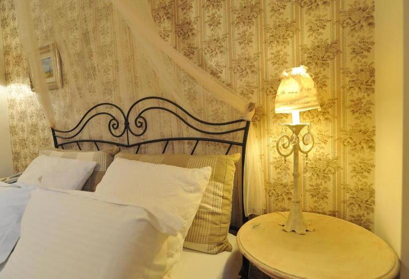Классический Номер, Vaela Hotel Cultural Resort