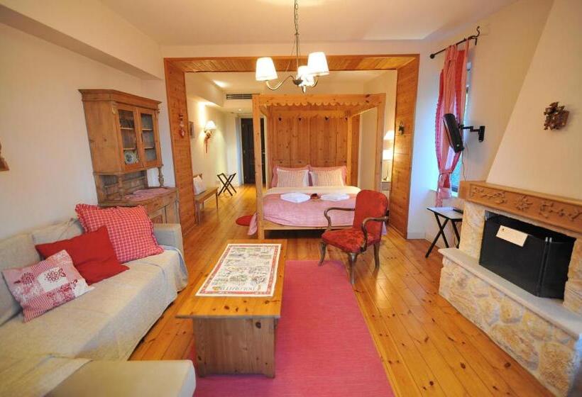 Люкс Вид на Море, Vaela Hotel Cultural Resort