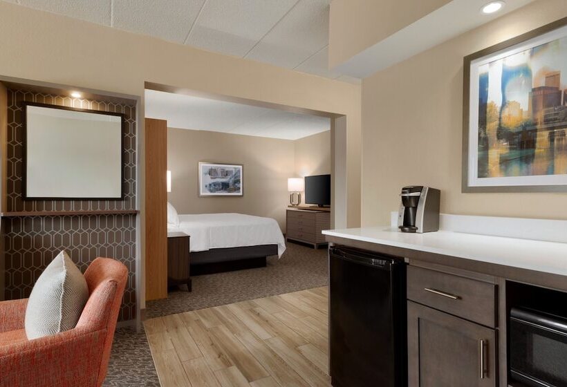 سوئیت برای معلولان, Holiday Inn Hotel & Suites Council Bluffs, An Ihg