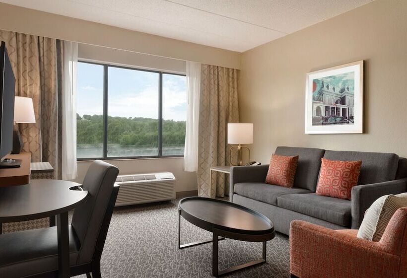 سوئیت برای معلولان, Holiday Inn Hotel & Suites Council Bluffs, An Ihg