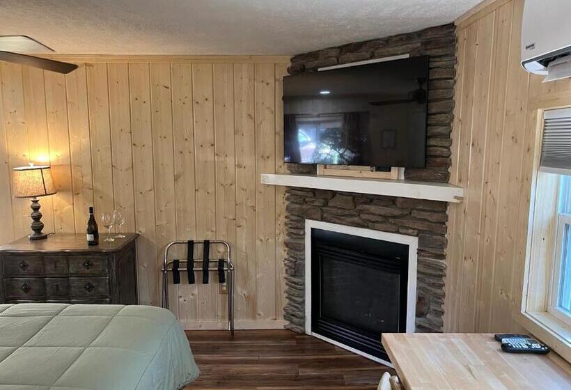 디럭스 룸, Homestead Inn   Blowing Rock