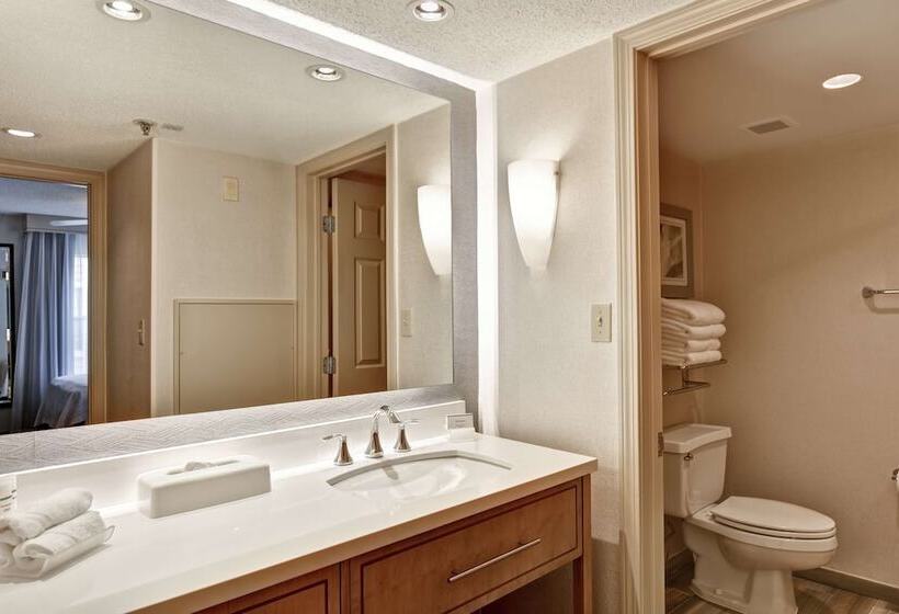 Люкс Премиум, Homewood Suites By Hilton Windsor Locks Hartford