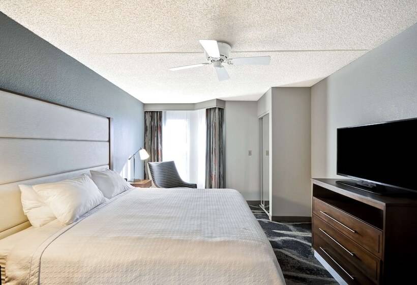 带大床的套房, Homewood Suites By Hilton Phoenixbiltmore
