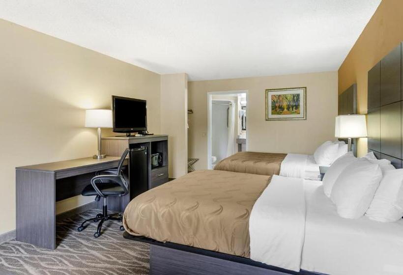 Номер Стандарт, Quality Inn Hillsville