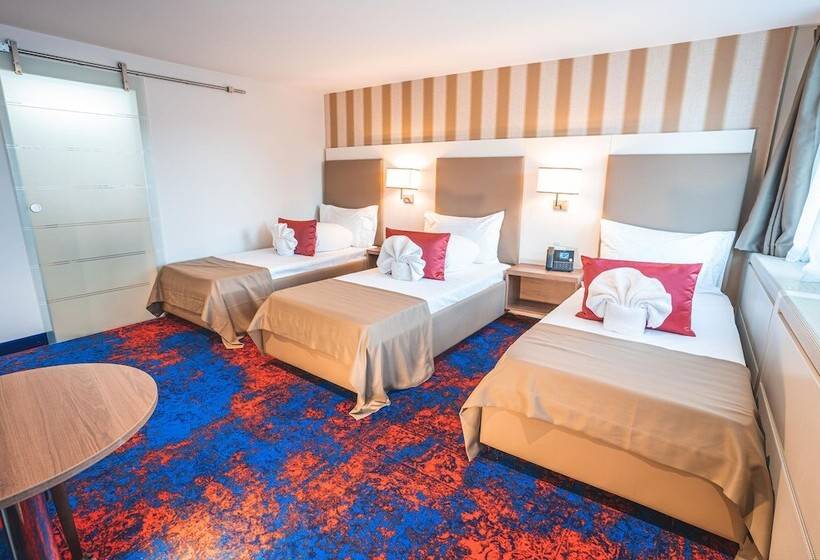 اتاق استاندارد سه نفره, My Home Hotel   Free Parking