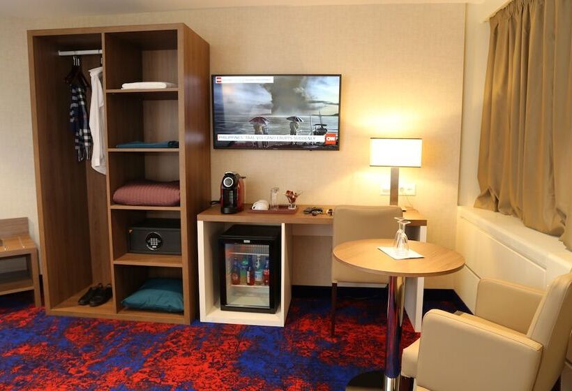 اتاق استاندارد با تراس, My Home Hotel   Free Parking