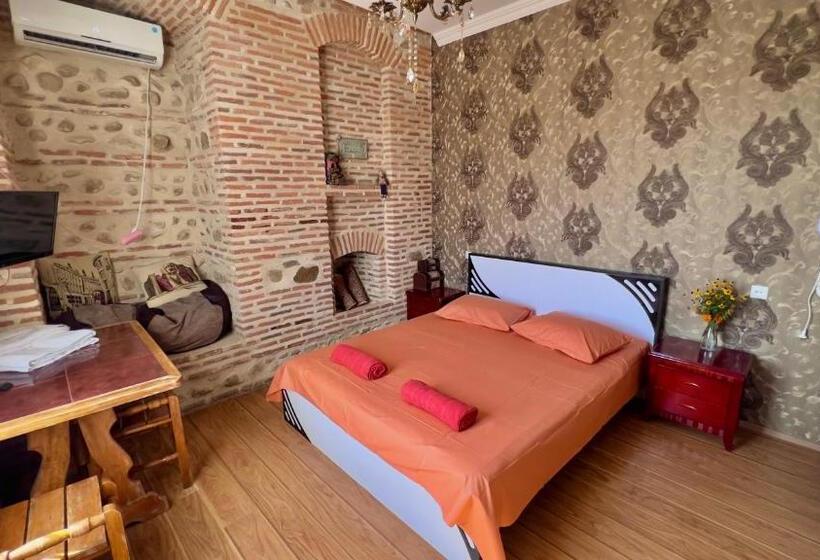 اتاق استاندارد, Burji Guest House