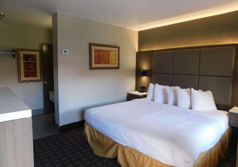 Pokój Standard Łóżko King Size, Days Inn & Suites By Wyndham Downtown Gatlinburg Parkway