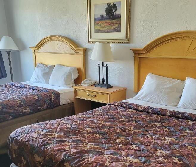 ２ダブルベッドのスタンダードルーム, Rodeway Inn