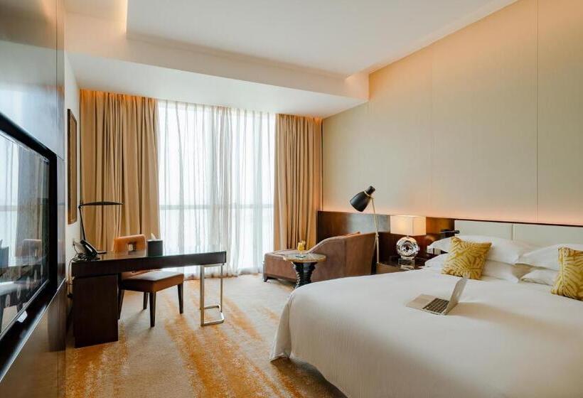 Quarto Standard Cama King, Johari Rotana
