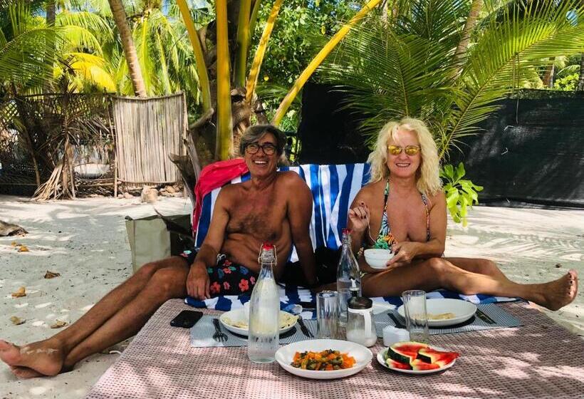 اتاق استاندارد با چشم‌انداز باغ, White Tern Maldives