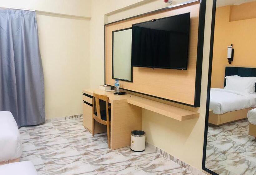 آپارتمان 3 خوابه, Season Inn