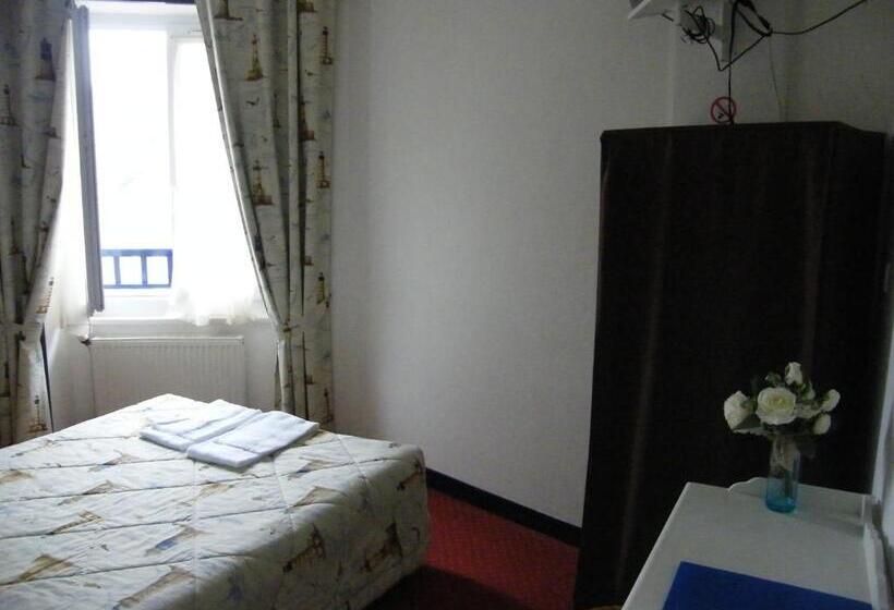Номер Стандарт, Hôtel De La Gare