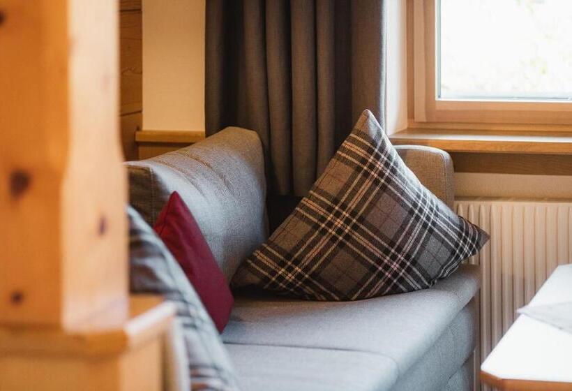 Студио Стандарт с Балконом, Jochum Hotel Garni