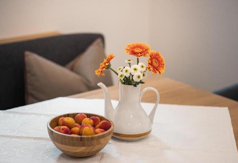 Апартаменты 1 Спальня с Балконом, Jochum Hotel Garni