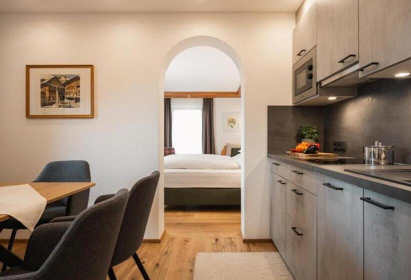 Apartamento 1 Dormitório com Sacada, Jochum Hotel Garni
