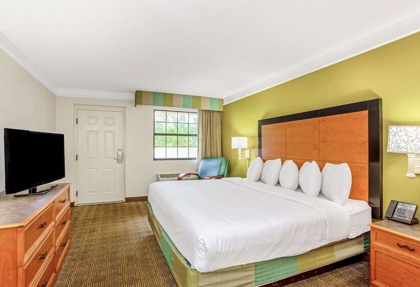 اتاق لوکس, La Quinta Inn By Wyndham Orlando Airport West