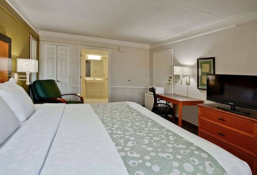 اتاق لوکس, La Quinta Inn By Wyndham Orlando Airport West