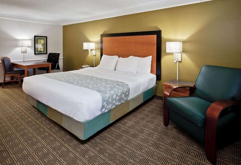 اتاق لوکس, La Quinta Inn By Wyndham Orlando Airport West