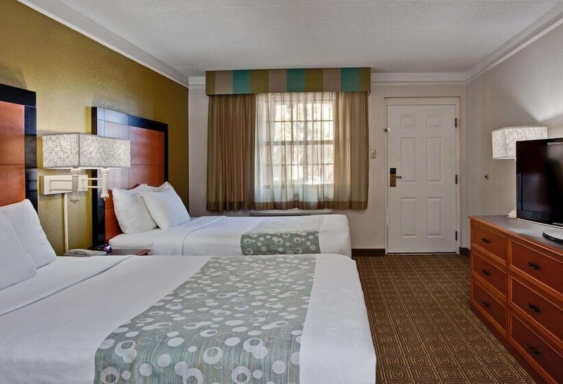 اتاق لوکس, La Quinta Inn By Wyndham Orlando Airport West