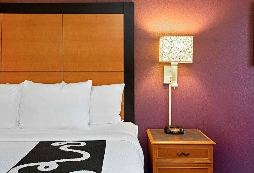 带2个双人床的标准工作室, La Quinta By Wyndham Tacoma   Seattle