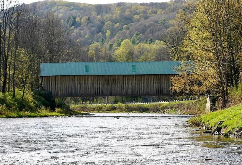 Стандартный Номер Кровать Кинг, The Lincoln Inn & Restaurant At The Covered Bridge