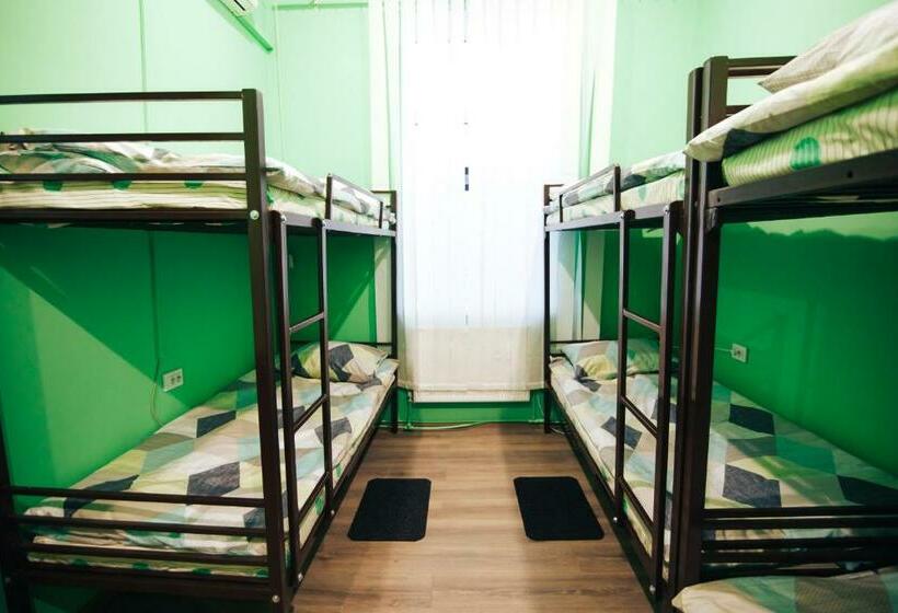 تختخواب در اتاق مشترک, Hostel “lime”