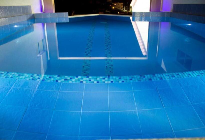 Люкс Кровать Кинг, Apartahotel Lion