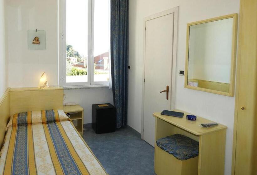 اتاق استاندارد یک نفره, Villa Centa