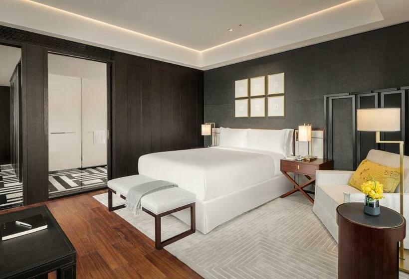 اتاق استاندارد با تخت بزرگ, Fairmont Wuhan