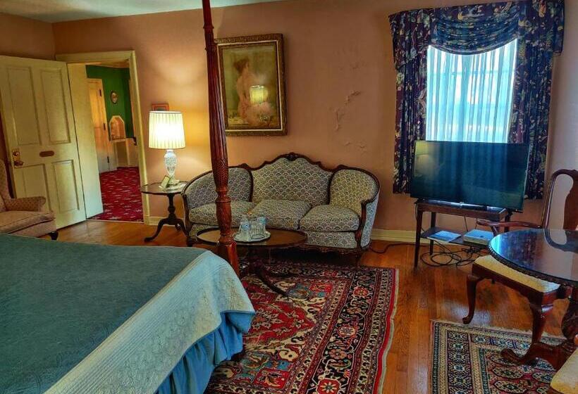 Люкс Deluxe Кровать Кинг, Montague Inn Bed & Breakfast