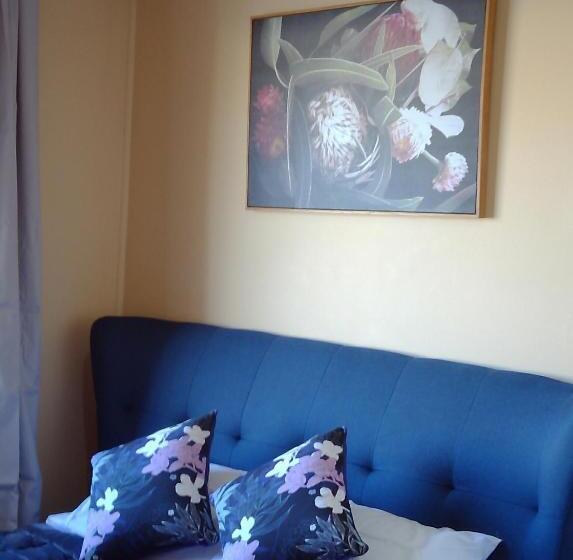 اتاق لوکس چهار تخته, Imotel Cooma