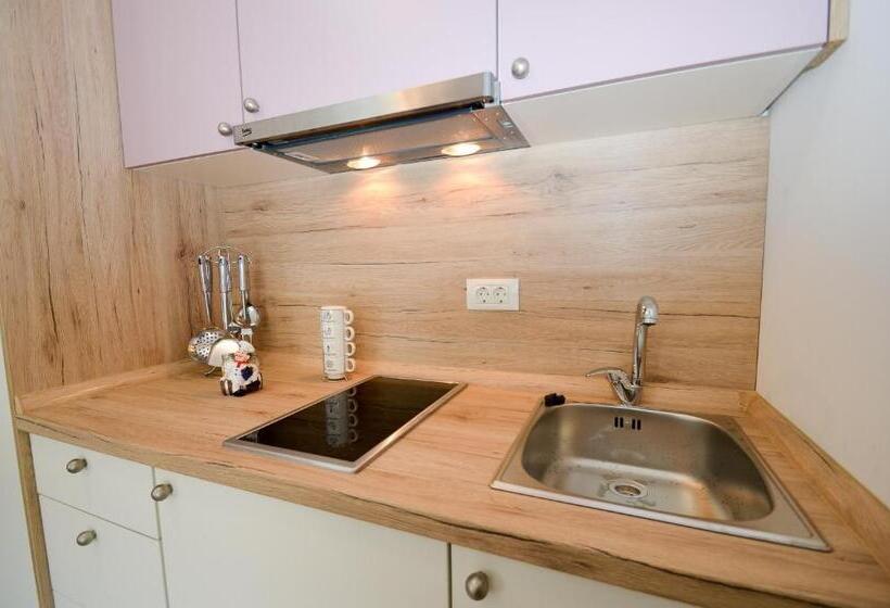 اتاق لوکس با چشم‌انداز دریا, Guesthouse Grotta Di Nicola