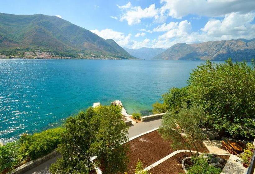 اتاق لوکس با چشم‌انداز دریا, Guesthouse Grotta Di Nicola