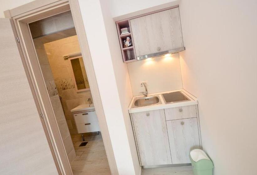 اتاق استاندارد با چشم‌انداز دریا, Guesthouse Grotta Di Nicola