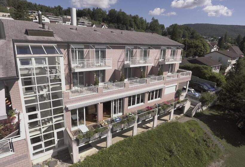 Номер Deluxe с Балконом, Ascott Hotel & Restaurant